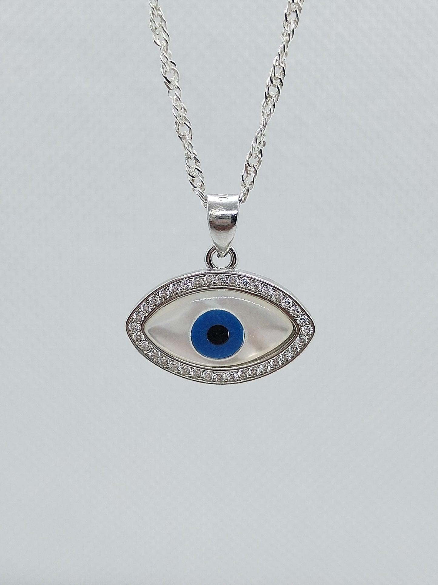 Collar Ojo turco